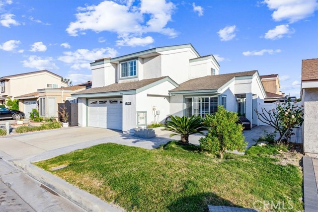 1048 W Trinity Ln, Orange, CA 92865