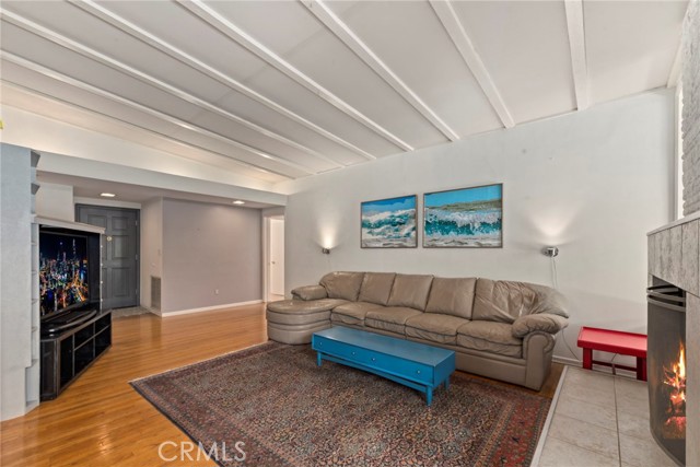 Detail Gallery Image 6 of 37 For 17156 Bullock St, Encino,  CA 91316 - 3 Beds | 2 Baths