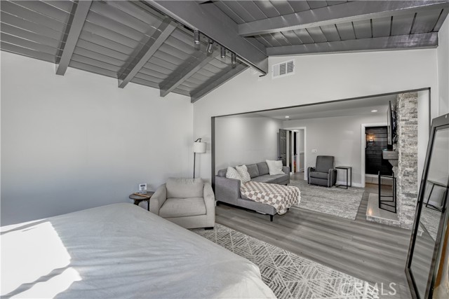 Detail Gallery Image 10 of 31 For 22912 Elkwood St, West Hills,  CA 91304 - 4 Beds | 2 Baths