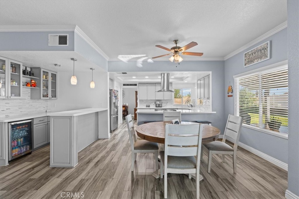 3061 W Comstock Road