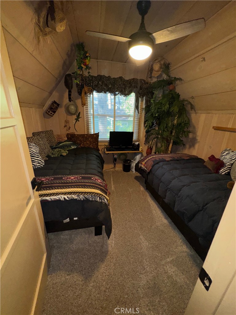 https://media.crmls.org/medias/d51889c0-ae93-46f7-80b9-b9dae759b617.jpg?preset=X-Large