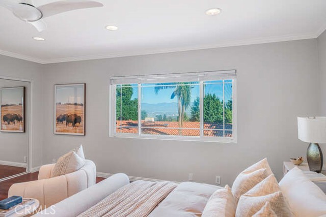 Detail Gallery Image 14 of 30 For 3325 Alginet, Encino,  CA 91436 - 6 Beds | 4/1 Baths