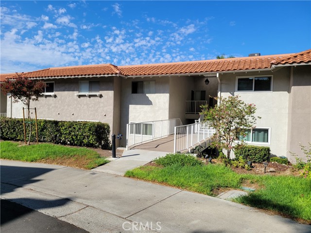 2288 Via Puerta #C, Laguna Woods, CA 92637