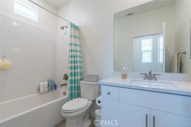 Detail Gallery Image 24 of 49 For 140 Paramount, Irvine,  CA 92618 - 3 Beds | 3/1 Baths