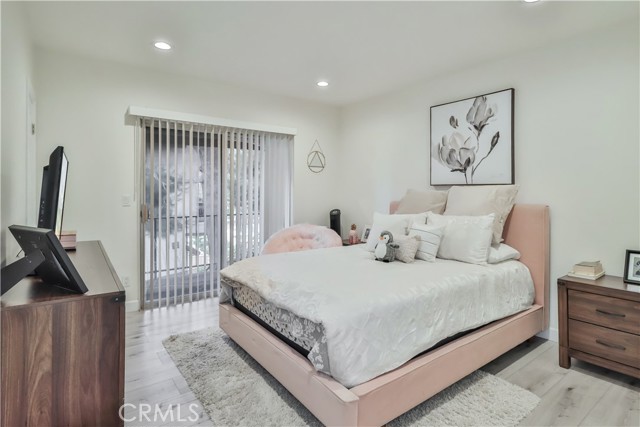 Detail Gallery Image 17 of 39 For 19545 Sherman Way #80,  Reseda,  CA 91335 - 2 Beds | 2 Baths