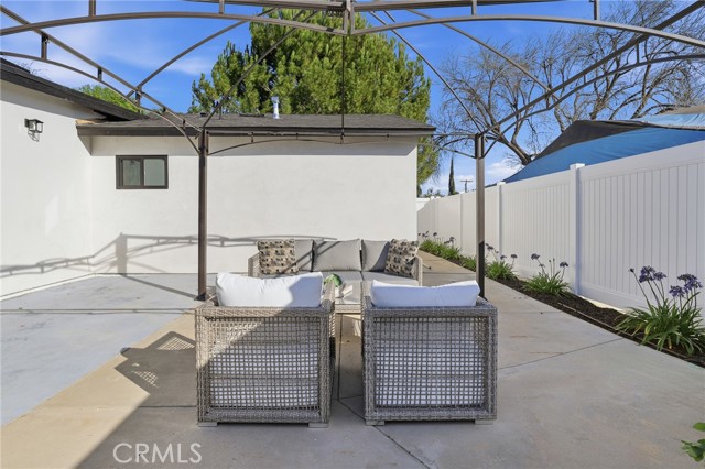 Detail Gallery Image 42 of 46 For 9651 Comanche, Chatsworth,  CA 91311 - 3 Beds | 2 Baths