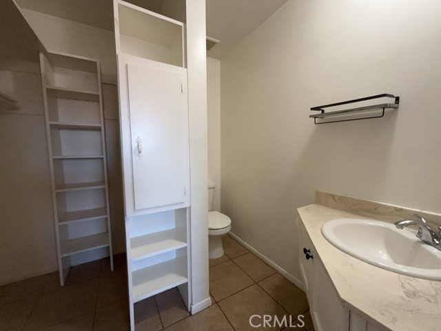Image 10 of 14 For 4723 Jackson Street 36