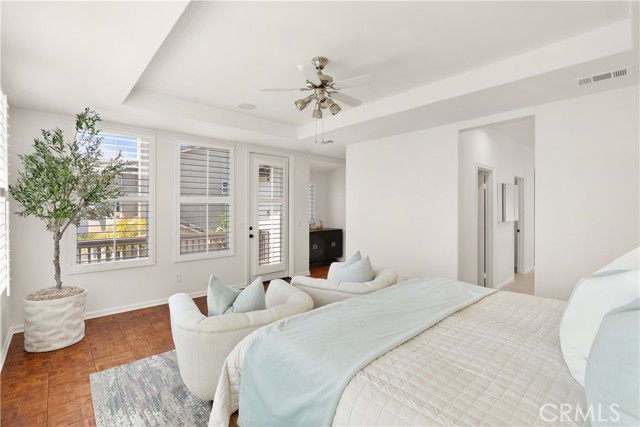 19139 Chandon Lane, Huntington Beach CA: https://media.crmls.org/medias/d51c5726-122b-41f8-9c34-3073e0b60175.jpg