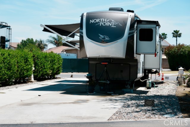 5001 E Robertson Blvd #44, Madera CA: https://media.crmls.org/medias/d51c6123-b5f0-48c1-9314-9d00eb91d127.jpg