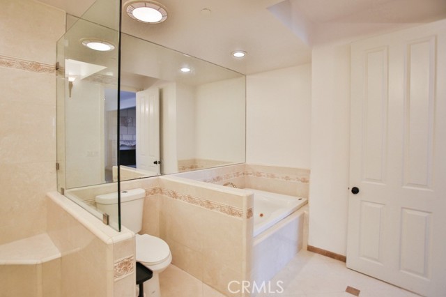 16802 Kamalii Drive, Huntington Beach CA: https://media.crmls.org/medias/d51cc128-00b6-46df-bc2e-eaeee45c1cad.jpg