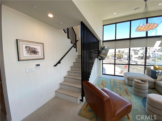 500 E Balboa Boulevard, Newport Beach CA: https://media.crmls.org/medias/d51e516d-da4e-429a-92ed-89d9b7758612.jpg