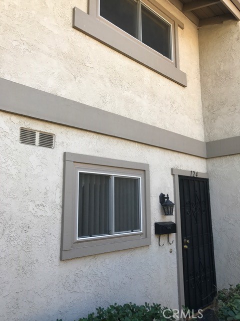 Detail Gallery Image 2 of 8 For 124 Stratford Cir Ci19,  Placentia,  CA 92870 - 2 Beds | 1/1 Baths