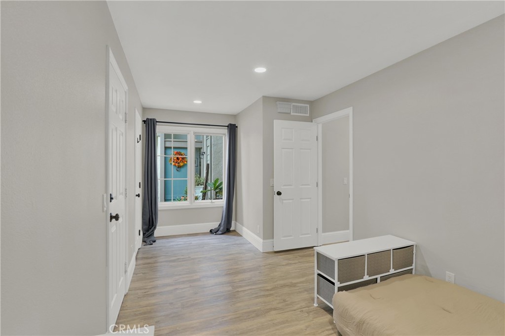 MLS #OC25249713 image #15