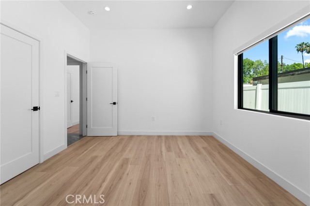 6827 Ranchito Avenue, Van Nuys CA: https://media.crmls.org/medias/d520b3d8-04e7-4d3d-8375-da12e5fb133d.jpg
