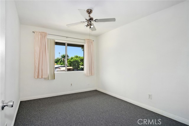 Detail Gallery Image 13 of 20 For 18931 Kittridge St #73,  Reseda,  CA 91335 - 3 Beds | 2 Baths