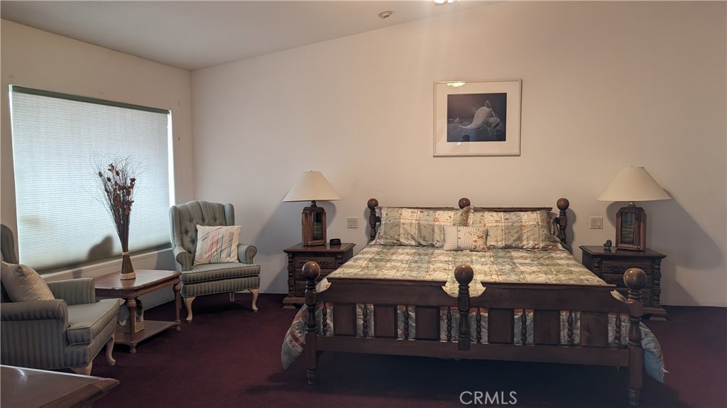 https://media.crmls.org/medias/d521feb5-c9ef-4e0a-9204-8ff7d883cd26.jpg?preset=X-Large