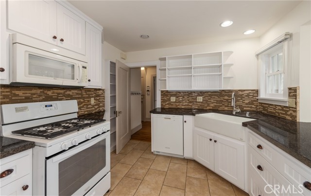 Detail Gallery Image 12 of 29 For 625 Alvarado St, Redlands,  CA 92373 - 3 Beds | 2/1 Baths