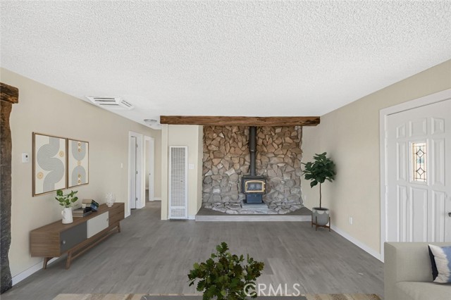 Detail Gallery Image 3 of 14 For 47242 92nd St, Lancaster,  CA 93536 - 2 Beds | 1 Baths