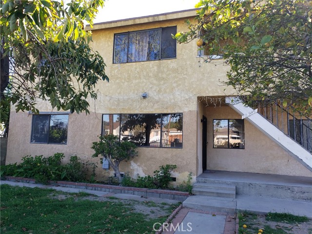 Detail Gallery Image 1 of 15 For 10213 Laurel Canyon Bld, Pacoima,  CA 91331 - 4 Beds | 2 Baths