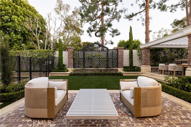 Detail Gallery Image 46 of 72 For 8 Gleneagles Dr, Newport Beach,  CA 92660 - 5 Beds | 5/1 Baths