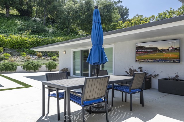 Detail Gallery Image 32 of 34 For 17028 Adlon Rd, Encino,  CA 91436 - 4 Beds | 3/1 Baths