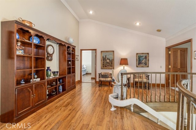 Detail Gallery Image 16 of 42 For 17182 Hillside Cir, Huntington Beach,  CA 92649 - 5 Beds | 4/1 Baths