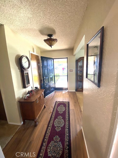 Detail Gallery Image 5 of 22 For 1965 Kimberly Ave, Merced,  CA 95340 - 3 Beds | 2 Baths