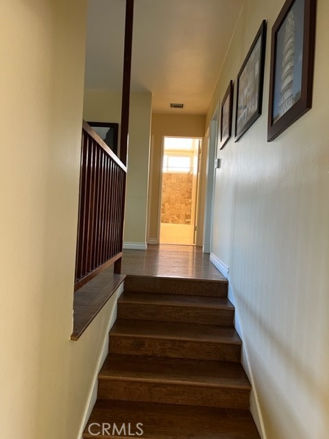 3246 Buckingham Road photo 5