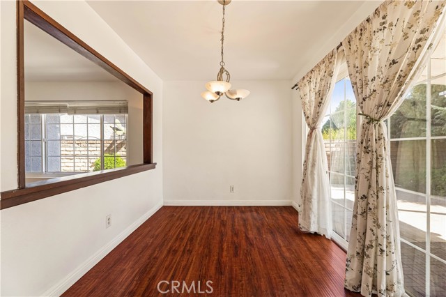 Detail Gallery Image 6 of 32 For 15846 Plummer St, North Hills,  CA 91343 - 4 Beds | 2/1 Baths