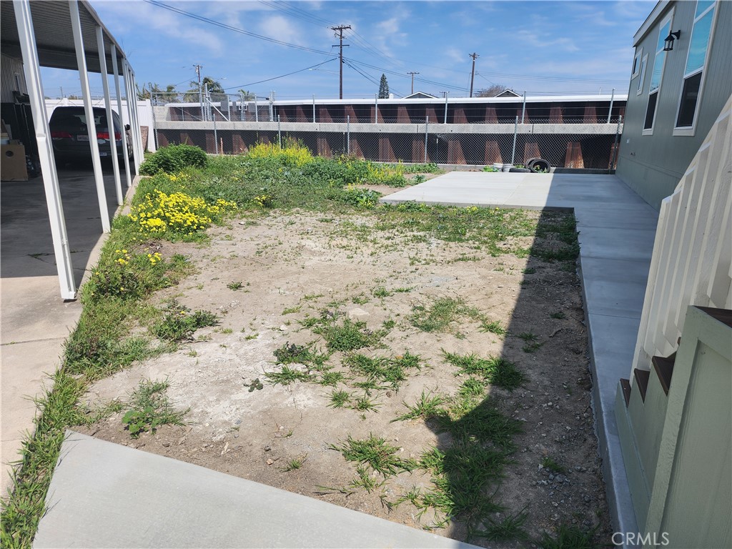 MLS #OC25082186 img 3