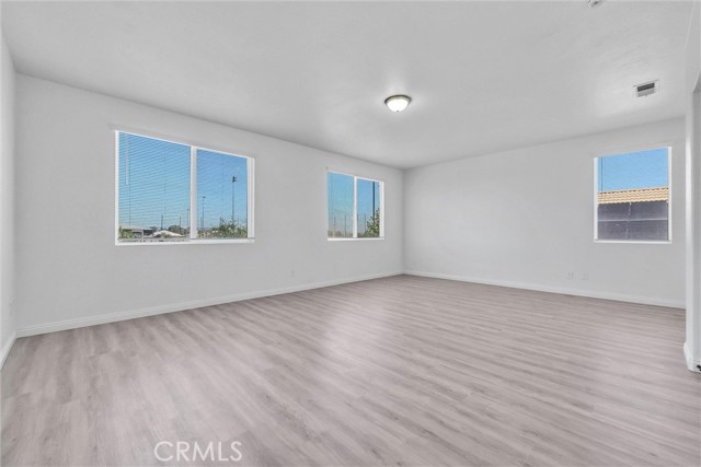 24821 Melrose Drive, Romoland CA: https://media.crmls.org/medias/d528fe40-2d6b-41dc-af99-2db42f06aabb.jpg