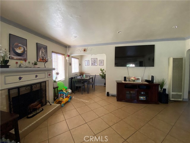 Detail Gallery Image 13 of 31 For 3049 San Ignacio Dr, El Monte,  CA 91732 - 3 Beds | 2 Baths