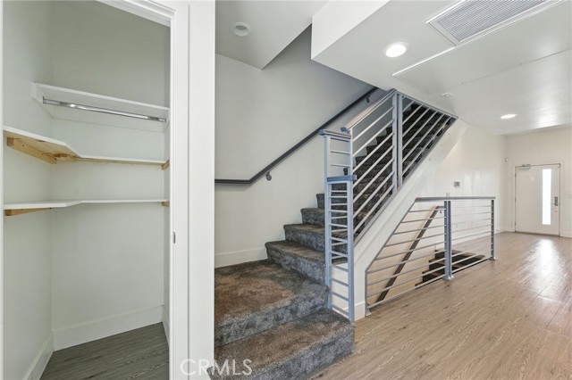 Detail Gallery Image 15 of 43 For 4461 Tujunga Ave #102,  Studio City,  CA 91602 - 3 Beds | 2/1 Baths