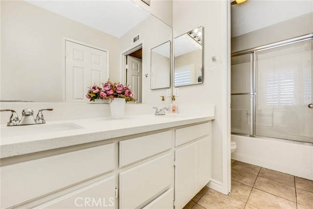870 E Bermuda Dunes Court, Ontario CA: https://media.crmls.org/medias/d5295c70-d90d-4c74-87fd-6729b8a3aea9.jpg