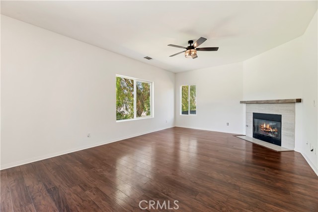 7066 Hayden Avenue, Corona CA: https://media.crmls.org/medias/d5296e22-4df5-438d-a902-9f7b3a9305ca.jpg