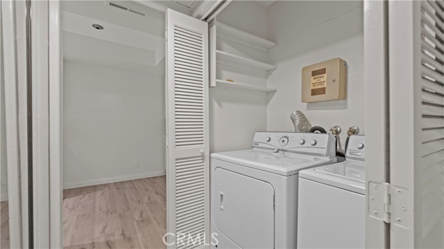 Detail Gallery Image 17 of 18 For 14521 Benefit St #102,  Sherman Oaks,  CA 91403 - 2 Beds | 2 Baths