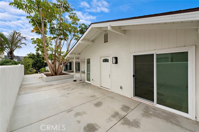 Detail Gallery Image 1 of 11 For 240 Avenida Lobeiro #B,  San Clemente,  CA 92672 - 2 Beds | 1 Baths