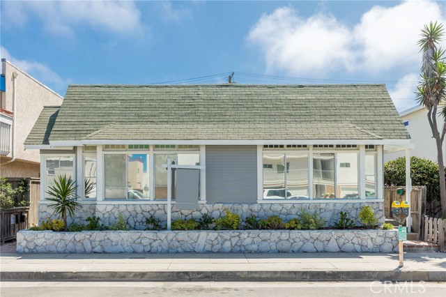 718 Hermosa Avenue, Hermosa Beach, California 90254, 3 Bedrooms Bedrooms, ,3 BathroomsBathrooms,Residential,Sold,Hermosa,SB21170201