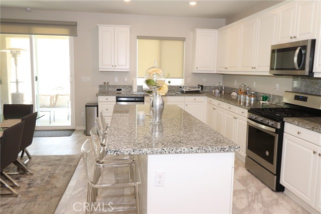 Detail Gallery Image 12 of 30 For 7920 Zona Ct, Riverside,  CA 92507 - 4 Beds | 2 Baths