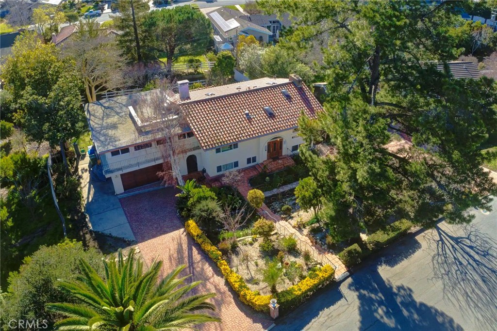 6080 Lewis Lane, San Luis Obispo, CA 93401