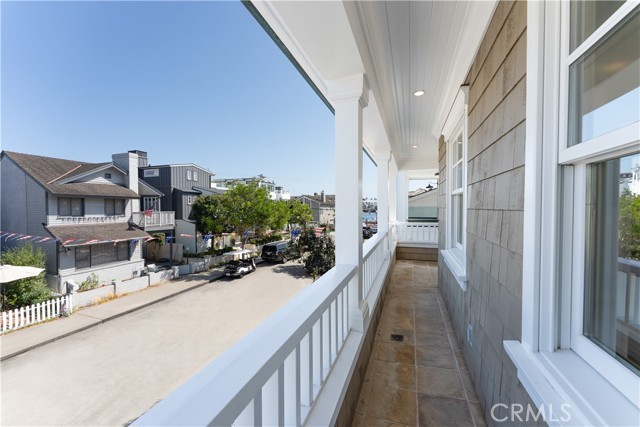 Detail Gallery Image 34 of 44 For 115 Topaz Ave, Newport Beach,  CA 92662 - 3 Beds | 3/1 Baths