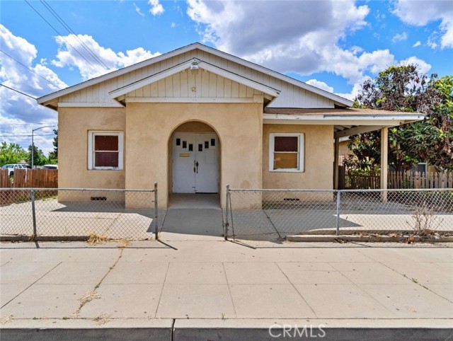 Detail Gallery Image 1 of 43 For 900 Sonora St, Madera,  CA 93638 - 2 Beds | –/2 Baths