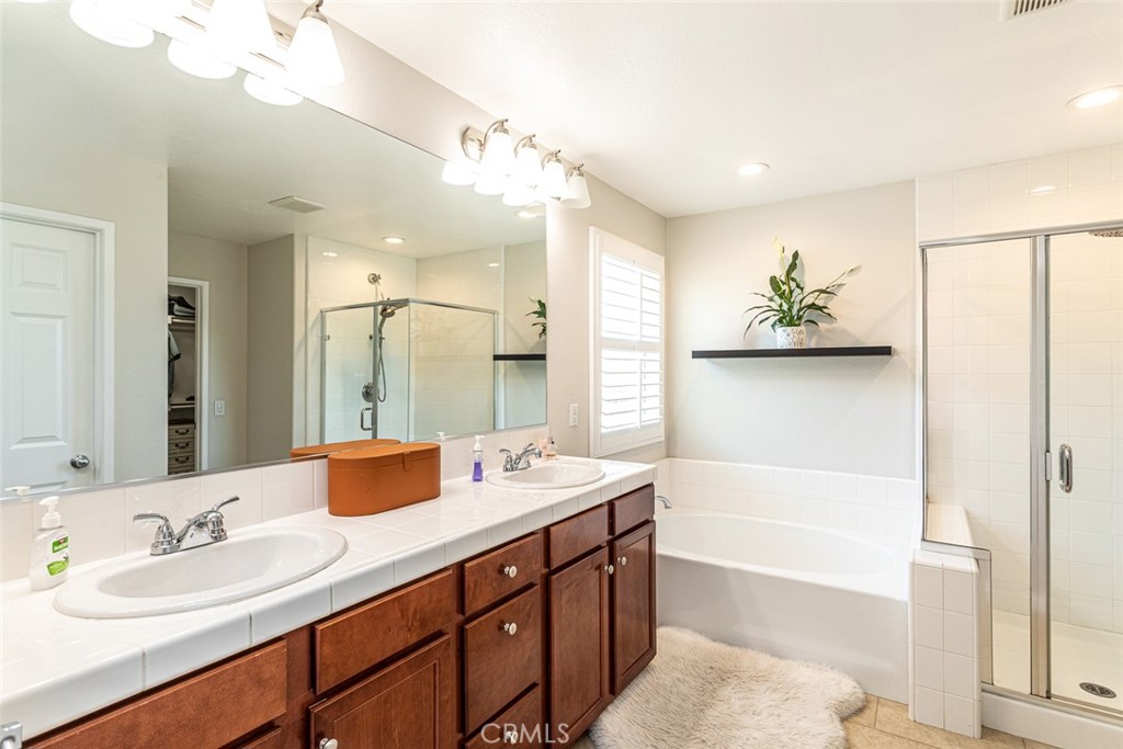 MLS #OC25135935 img 35