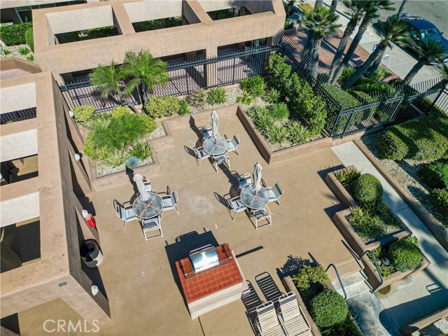 Detail Gallery Image 17 of 25 For 1200 Pacific Coast Highway #322, Huntington Beach,  CA 92648 - 1 Beds | 1 Baths