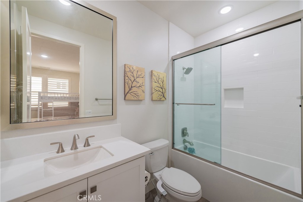 MLS #OC25248136 image #15