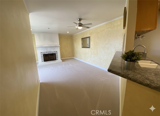 Detail Gallery Image 2 of 20 For 650 the Village #314,  Redondo Beach,  CA 90277 - 1 Beds | 1 Baths