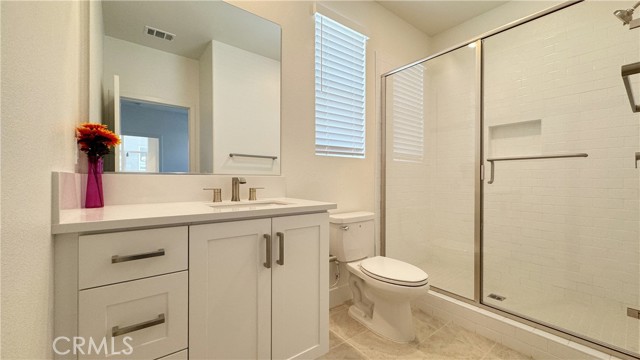 Detail Gallery Image 13 of 35 For 228 Zawn, Irvine,  CA 92618 - 4 Beds | 5/1 Baths