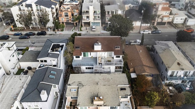 161 Monterey, Hermosa Beach CA: https://media.crmls.org/medias/d52e4e67-ba0a-47fb-b21d-213cc3de6433.jpg