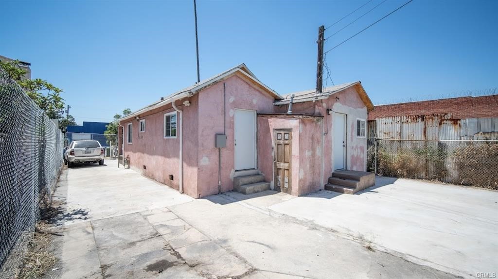 Image 3 for 5726 Holmes Ave, Los Angeles, CA 90058