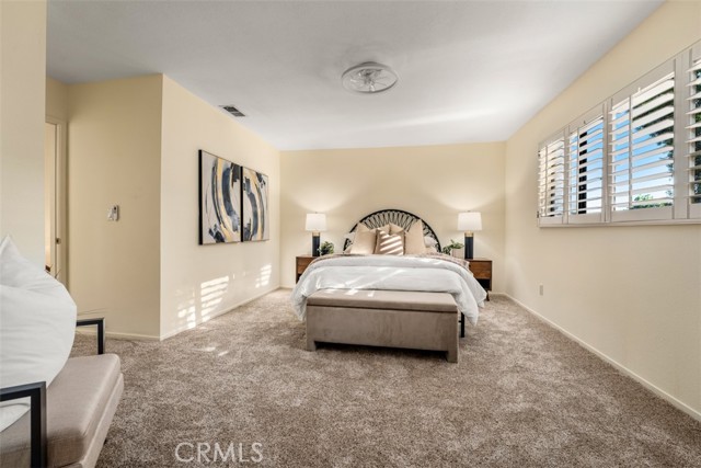 922 N Redding Way, Upland CA: https://media.crmls.org/medias/d52fd791-06e6-488b-8357-66534dfc6bbc.jpg